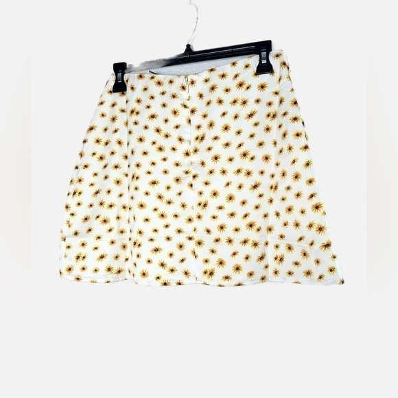 NWT Revolve WeWoreWhat Mini Slip Ditsy Daisy Skirt - Picture 6 of 8